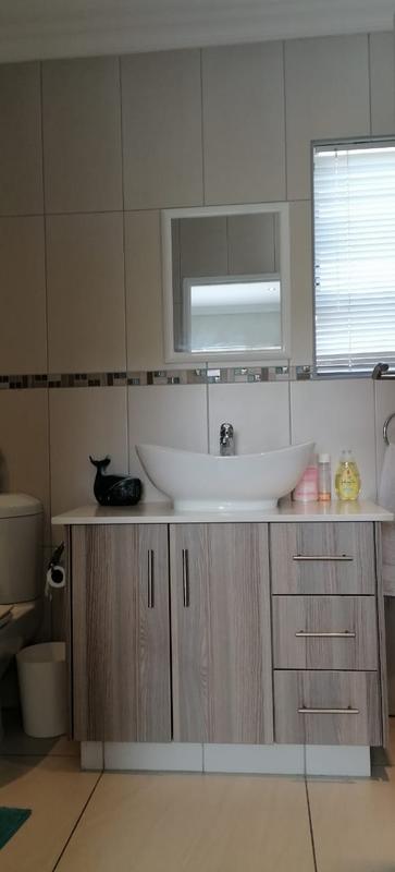 3 Bedroom Property for Sale in Hartenbos Landgoed Western Cape
